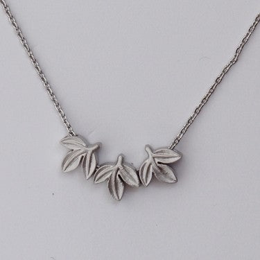 Three Leaves Necklace