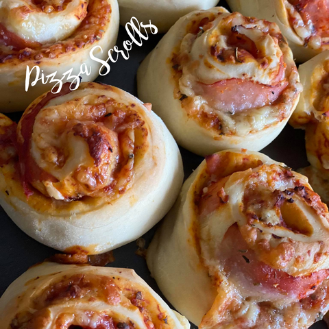 Pepper & Me Club Pizza Scrolls Recipe