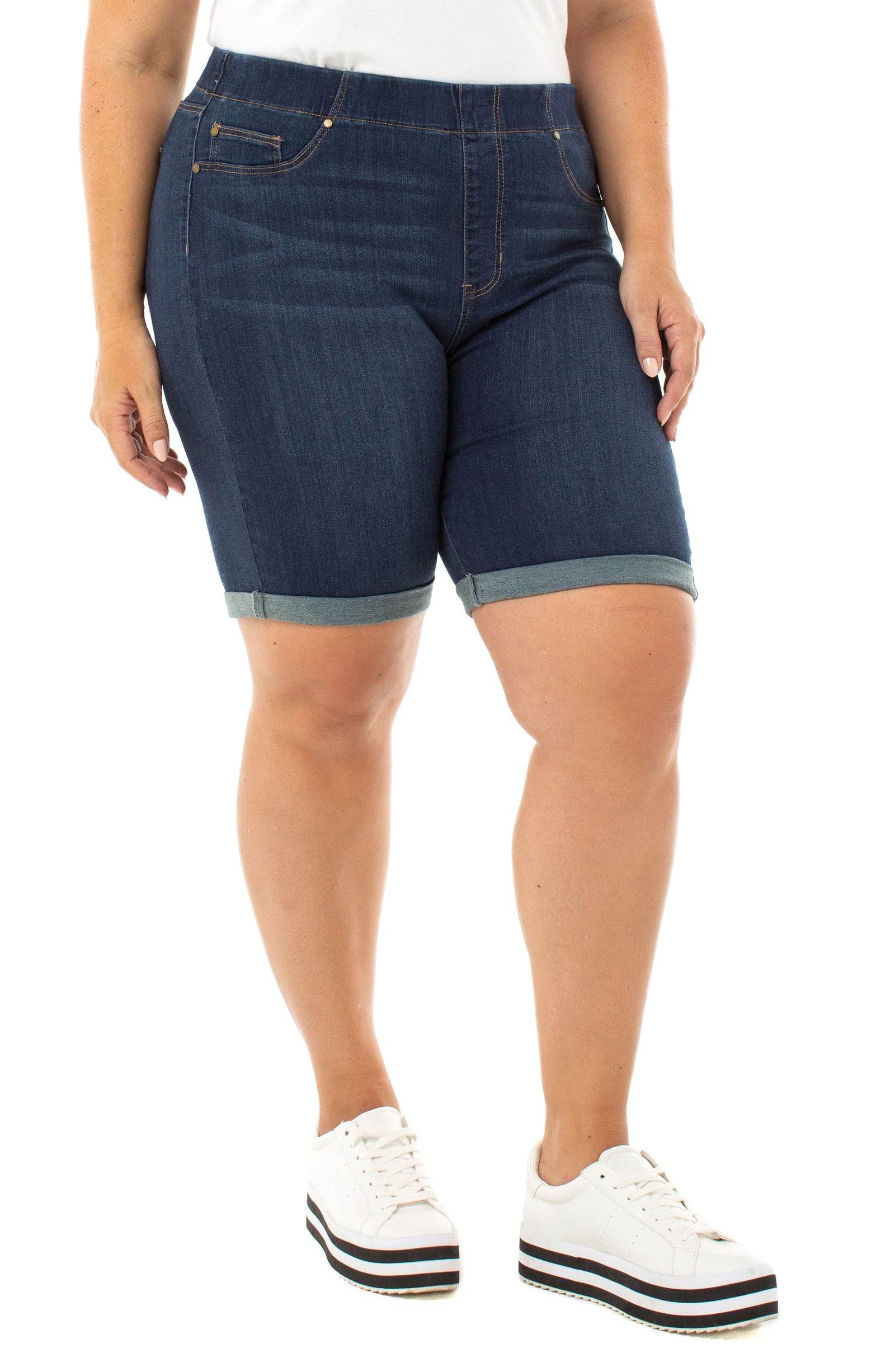 15 Best Plus-Size Shorts For Summer 2021