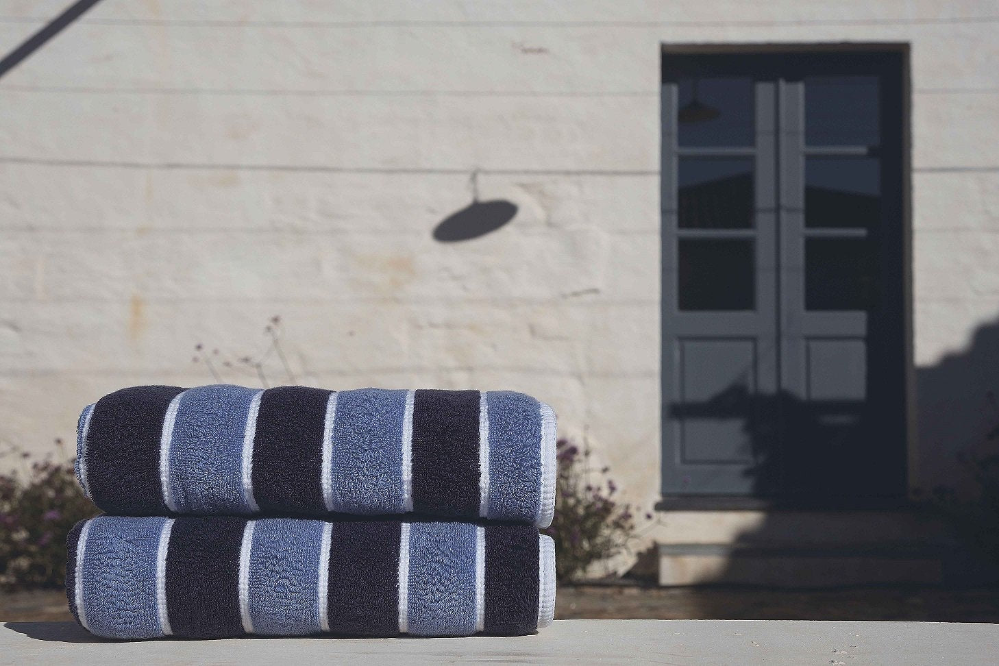 navy blue bath towels