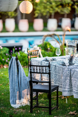 Table set with Jugend Tablecloth in Blue