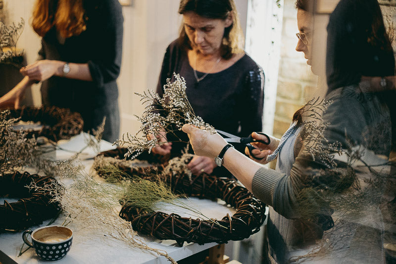 Travelling Basket Journal - Dried Flower Seasonal Wreath Making Workshop Edinburgh - photo 5