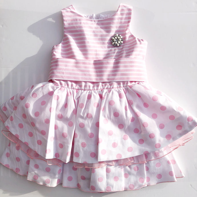 chua baby clothes