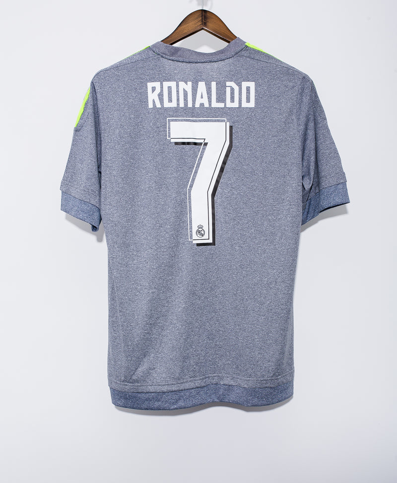 boog Vallen rechtop Real Madrid 2015 Ronaldo Away Kit (M) – Saturdays Football