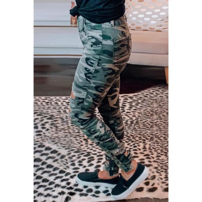 Distressed Camo Jeggings