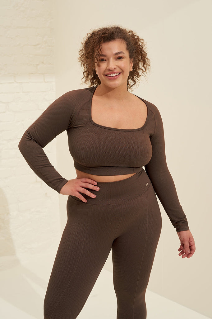 Seamless Contour Cropped Long Sleeve Top - Black