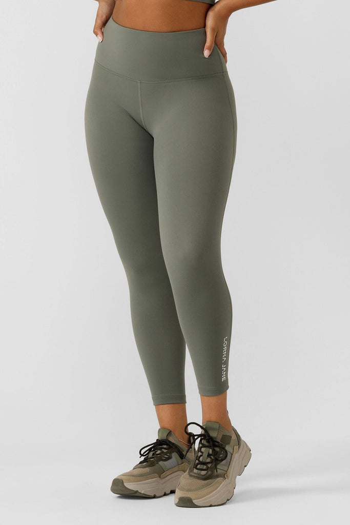 The Perfect Ankle Biter Leggings have returned in all-new shade Sepia 😍  This sweat-friendly coloured legging features contouring back