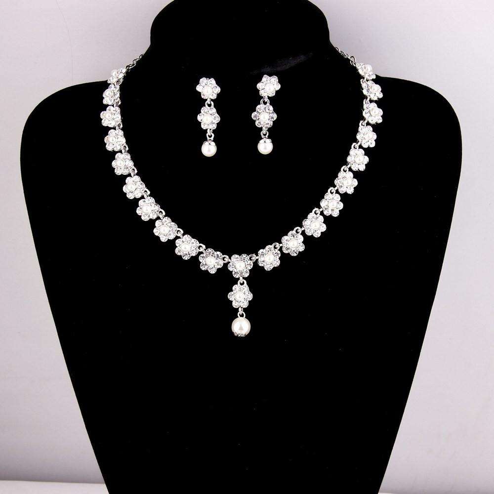 Pearl prom jewelry