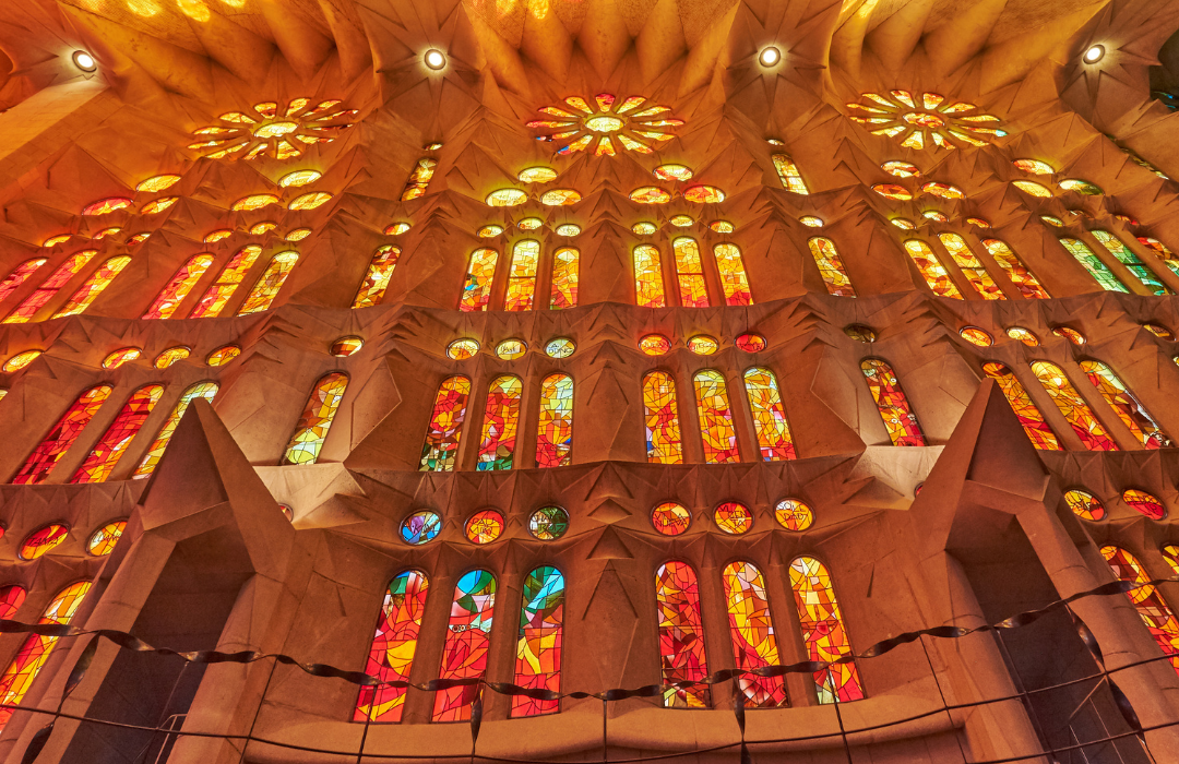 Set Of 4 Crystal Sagrada 10 Line Stained Glass Cornet Barcelona