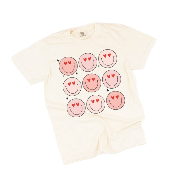 Shirt Eyes Smiley COMFORT COLORS Shop SLEEVE Mama – Little LLC Face TEE Heart - SHORT