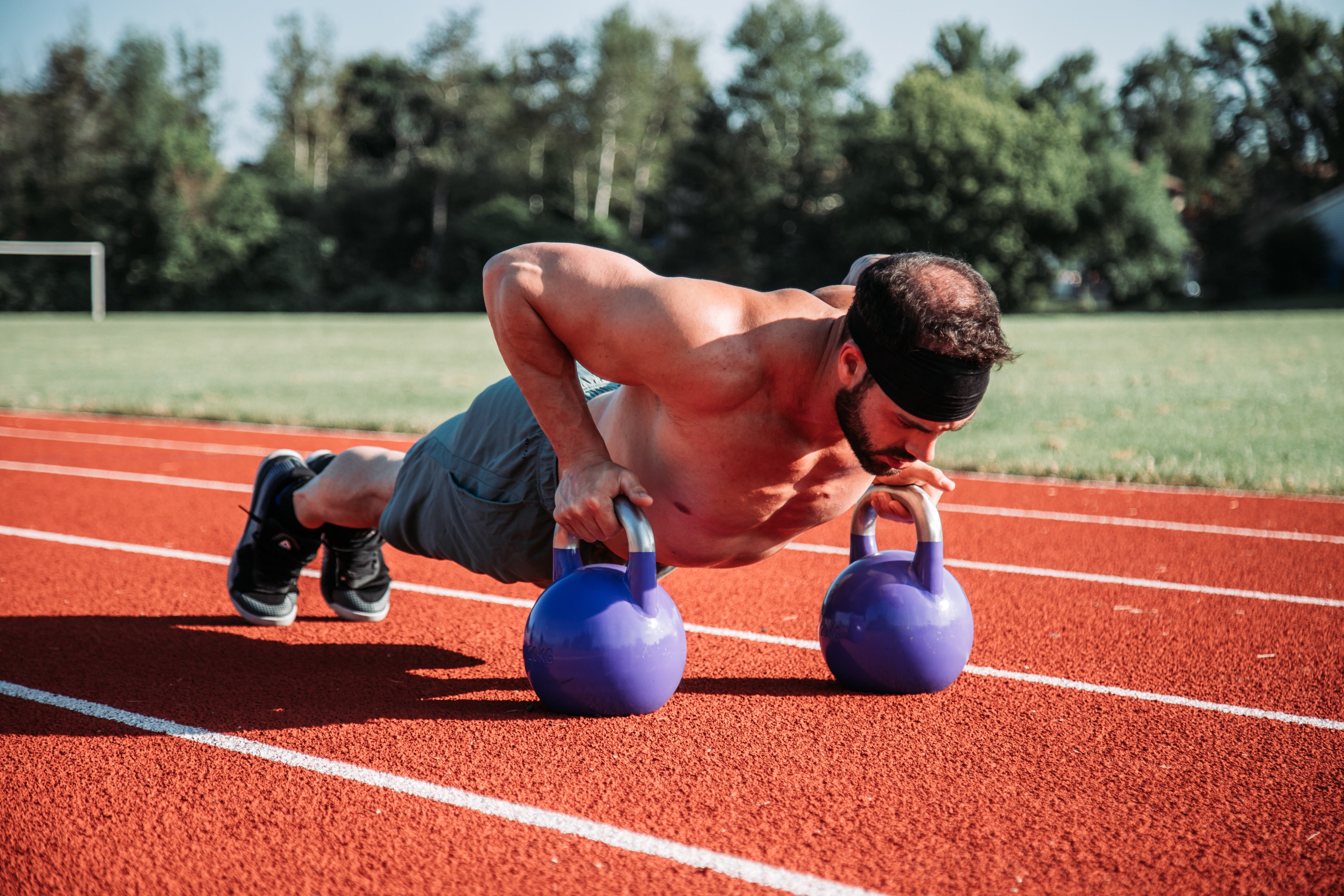 How to Do Russian Kettlebell Swing and Get Optimal Benefits From i - Steel Supplements
