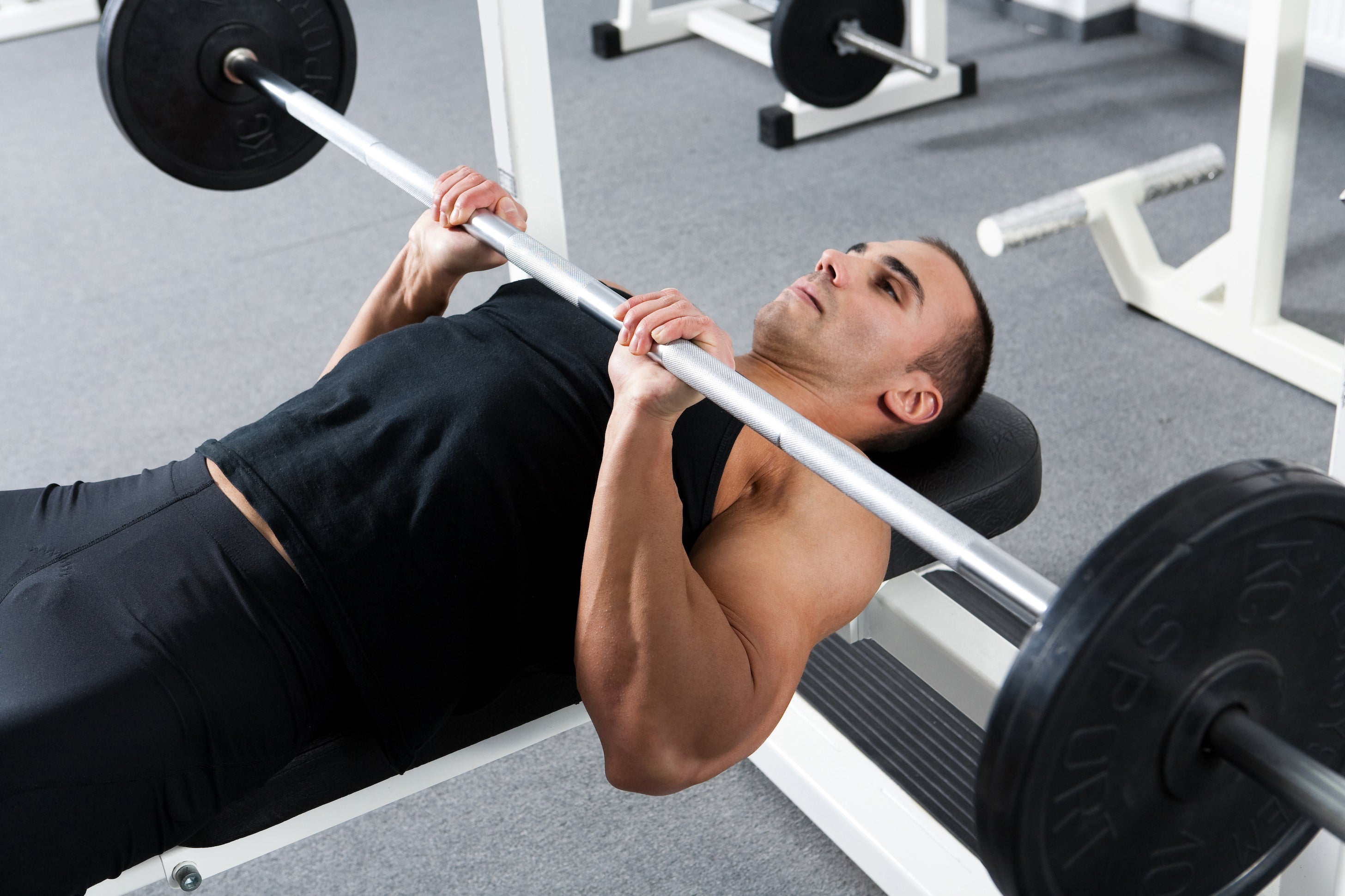 close grip chest press machine