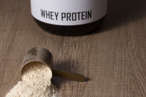 Whey protein food supplement for training and exercise