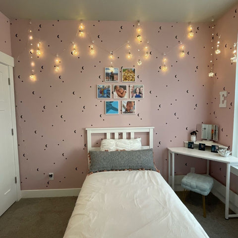 kid bedroom wallpaper with ceiling light