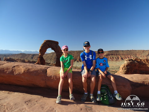 Just go travel studios in arches national park