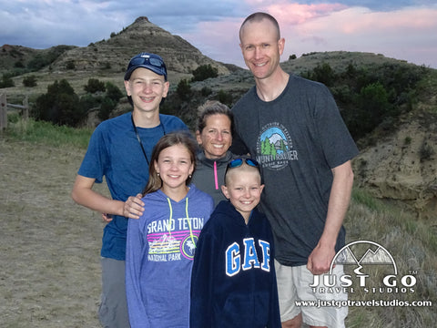Just Go Travel Studios Family in Theodore Roosevelt National Park