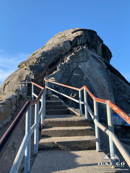 Moro Rock hike in Sequoia National Park