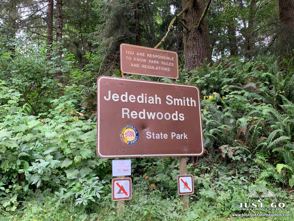 Jedediah Smith Redwoods State Park sign