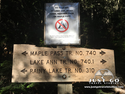 Maple Pass Loop Trailhead sign