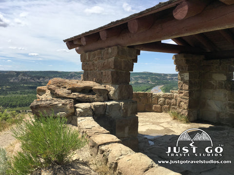 Rock Shelter at the River Bend Overlook in Theodore Roosevelt National Park