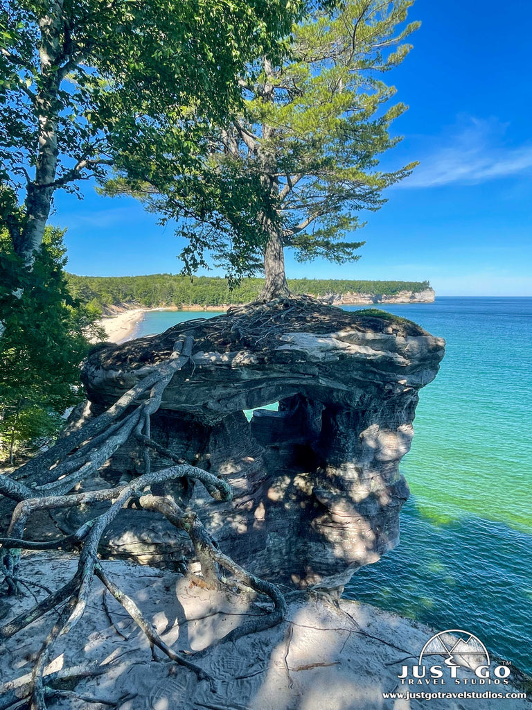 What to See and Do in Pictured Rocks National Lakshore