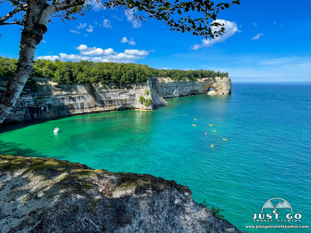 What to See and Do in Pictured Rocks National Lakshore