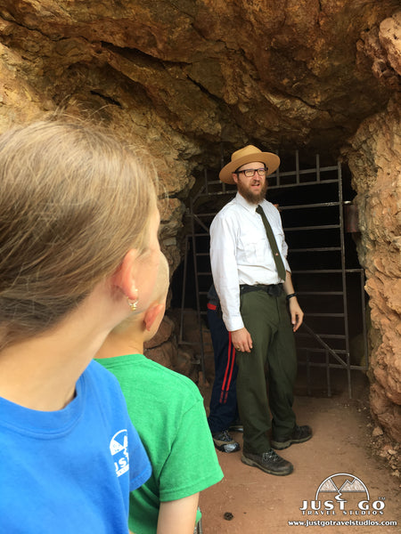 What to see and do in Jewel Cave National Monument