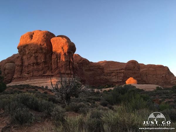 Windows Loop and Turret Arch in Arches National Park