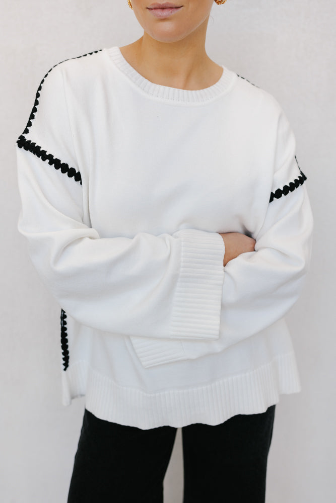 Zori Jumper - White/Black