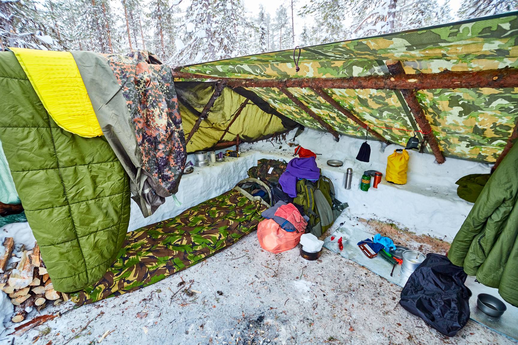 Bushcraft Shelter