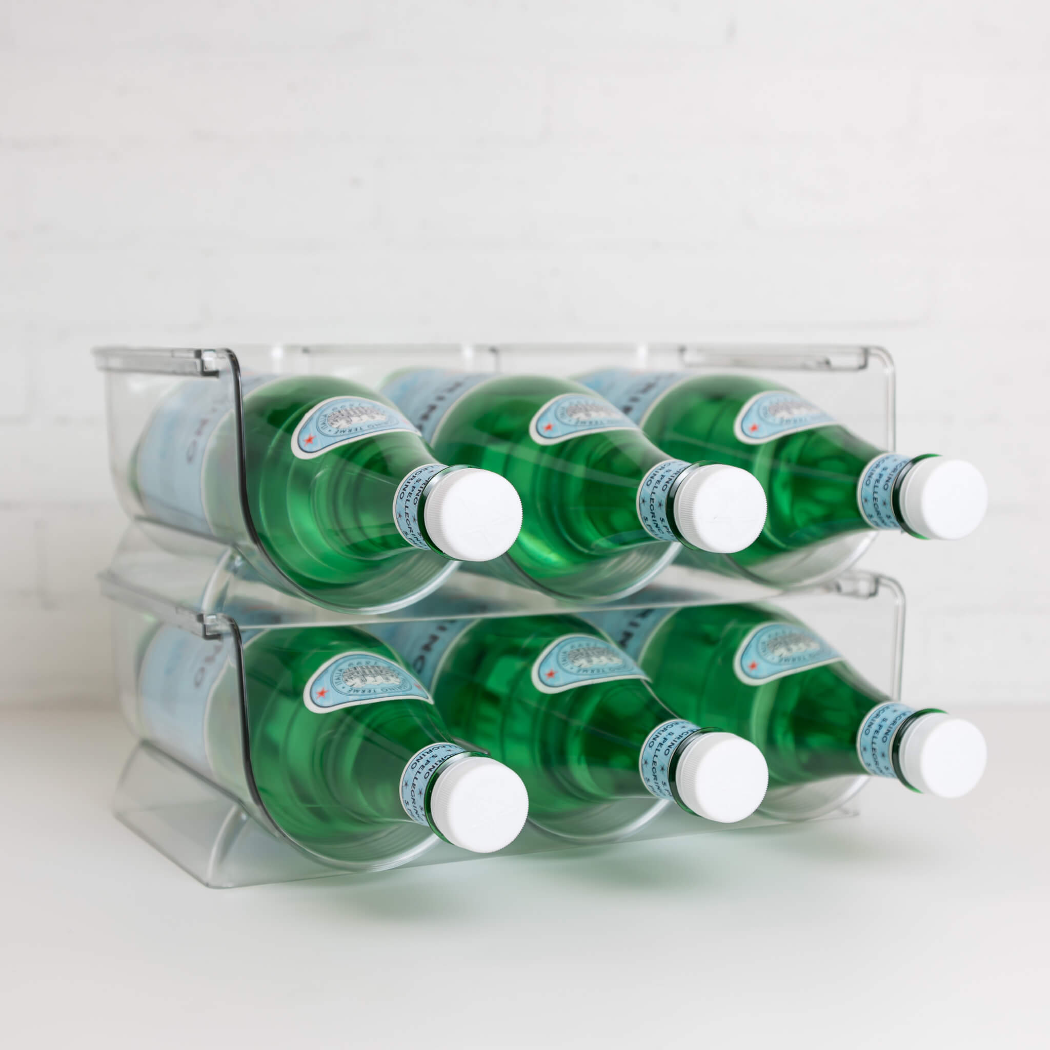 https://cdn.shopify.com/s/files/1/1879/7605/products/Clear-Fridge-3-Wine-Holder-Stackable.jpg?v=1676293717