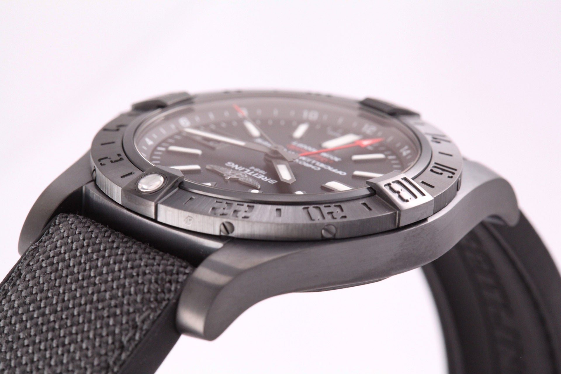 breitling avenger gmt blacksteel