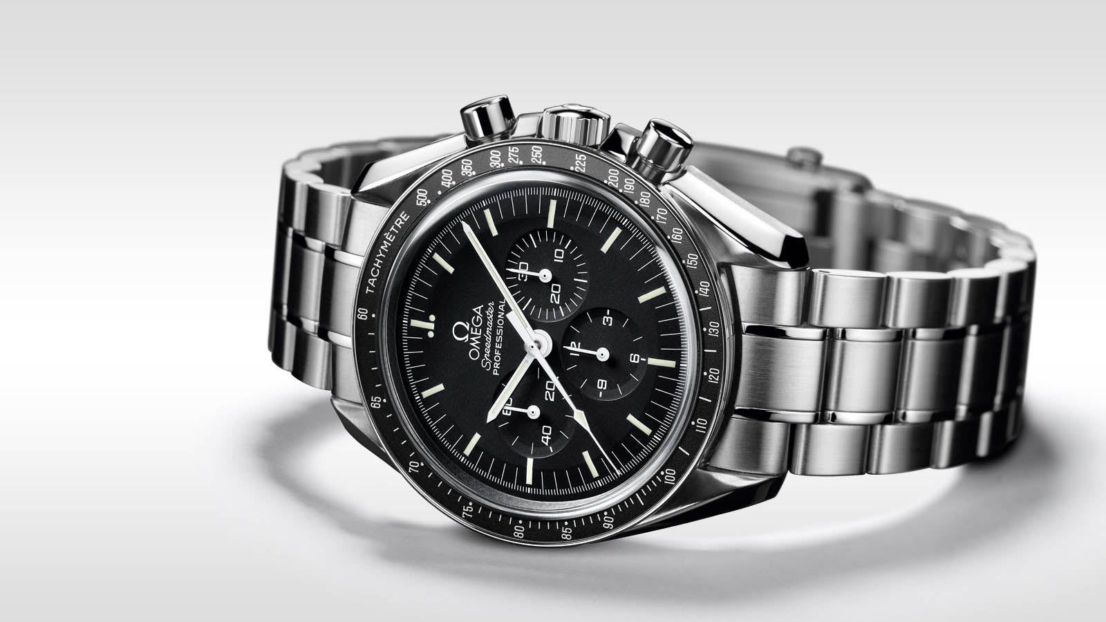 omega speedmaster moonwatch professional chronograph 42 mm