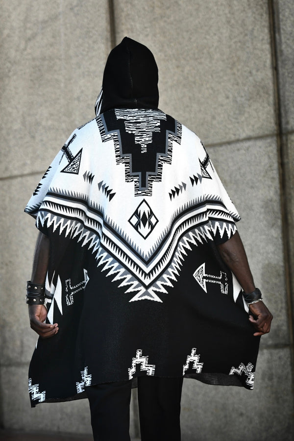 Men’s Hooded Poncho in Black White and Grey ZG5605