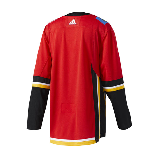 SVP Sports Black Friday Sale: Some Jerseys marked down a further 20%.  Picked up a Horvat Adidas Canucks alt for $48 CAD, an Adidas Edmonton Ethan  Bear for $32 CAD, and a