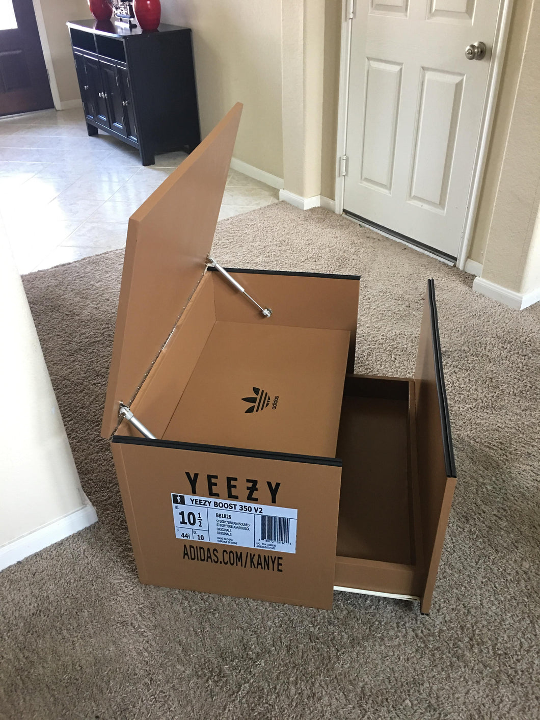 yeezy 35 shoe box