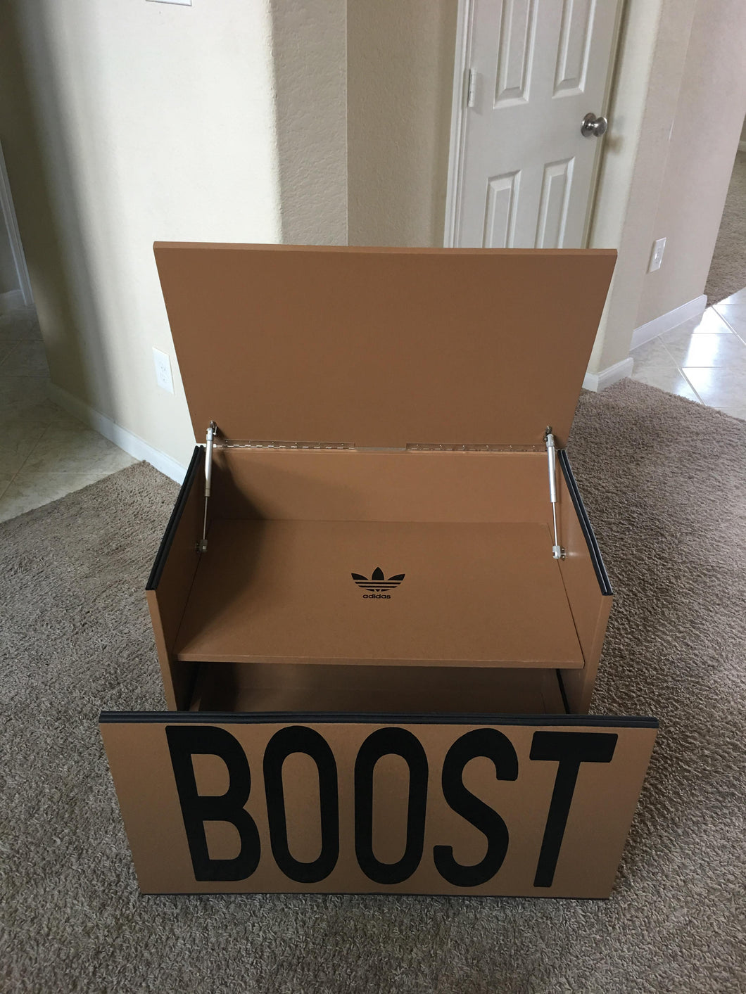 yeezy boost 35 shoe box