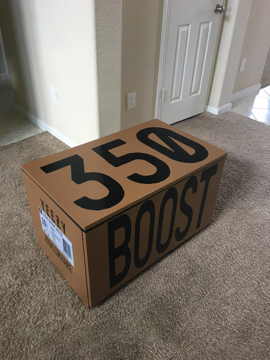 yeezy boost shoe box