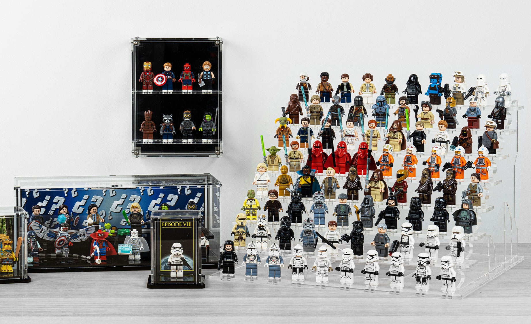 Display cases and solutions for Minifigures — Brick