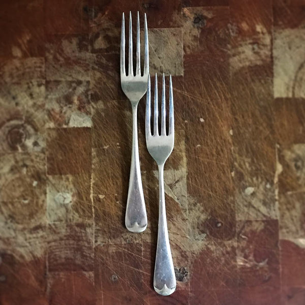 2 silver-plated forks