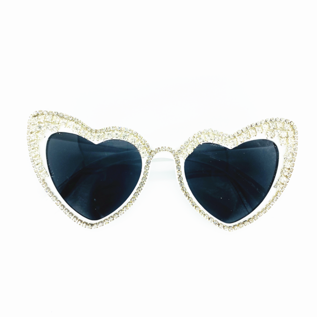 Heart shaped frame Sunglasses Black White