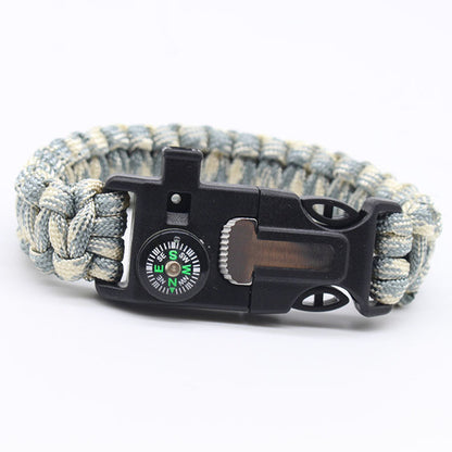 Multifunctional survival paracord bracelet