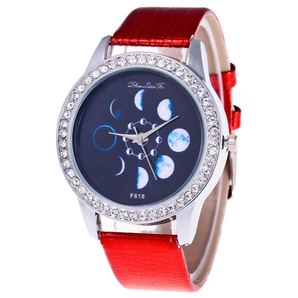 Women's Leather wrist band With Simulated Quartz Round Watch