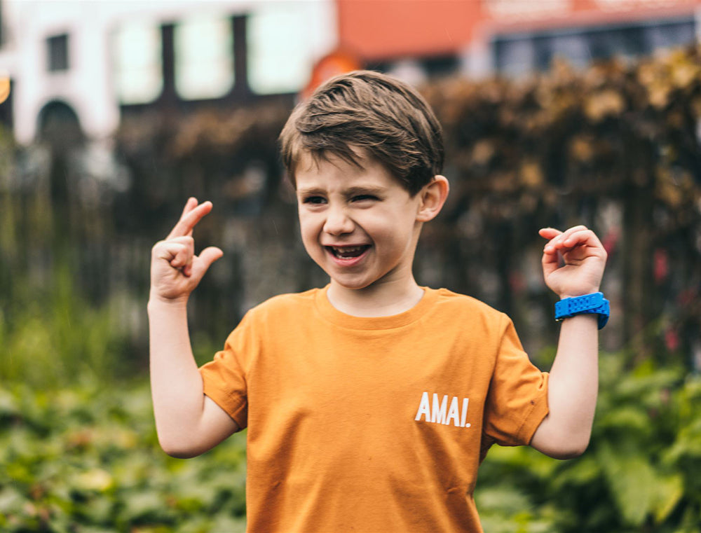 Voorbereiding Vanaf daar Oprecht AMAI. Oranje T-shirt - Kinderen | KLEIR.
