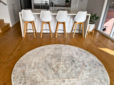 Madison Silver Faded Vintage Medallion Round Rug