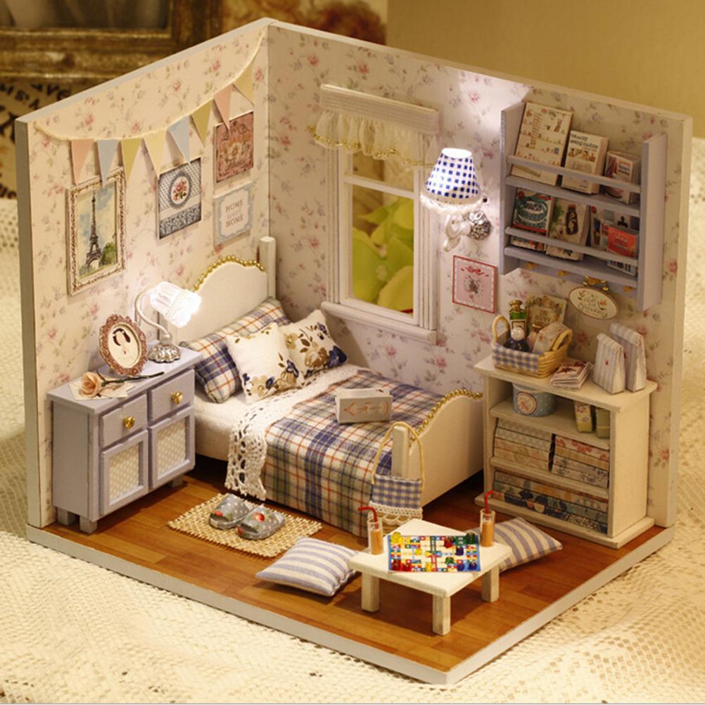 handmade dollhouses