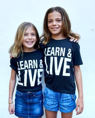 Playera super suave para beneficio de becas para ninos locales de Las Bayadas y Costa verde