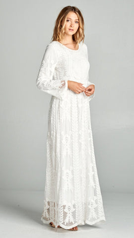 plus size white lace gown