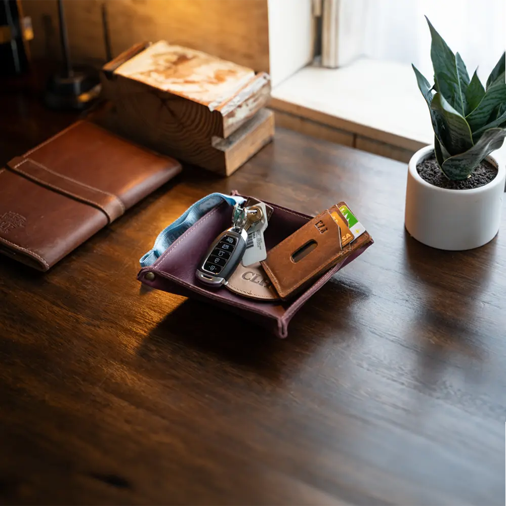 The Audrey Fine Leather Makeup Bag - Holtz Leather