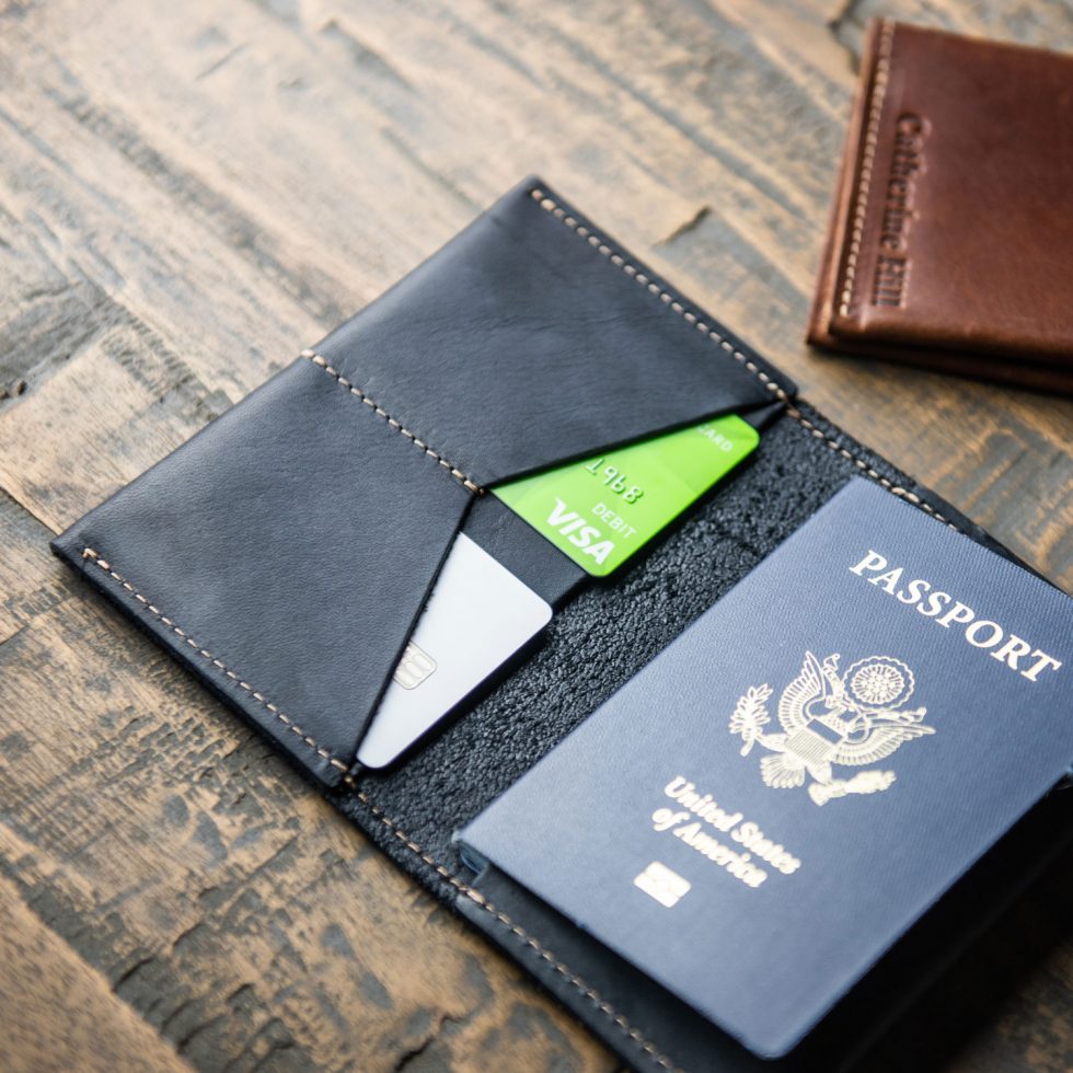 Fine Leather Passport Wallet Passport Cover - The Pioneer - Holtz